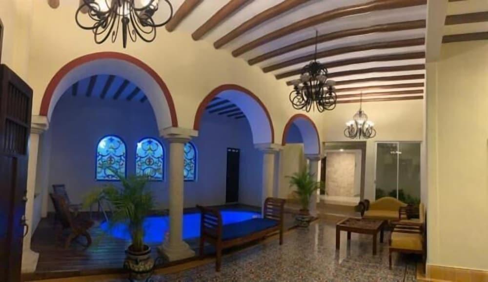 Hotel Catedral วัลลาโดลิด ภายนอก รูปภาพ